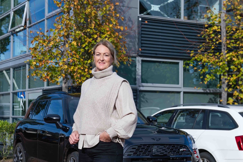 Zakelijke auto leasen, waar sluit je het Financial Lease contract af?