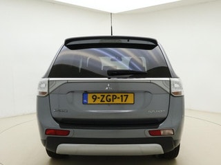 Thumbnail Mobil 8