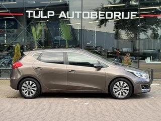 Thumbnail Mobil 8