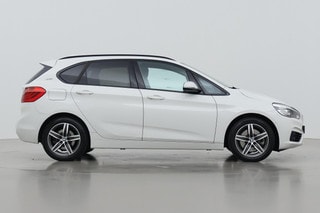 Thumbnail Mobil 10