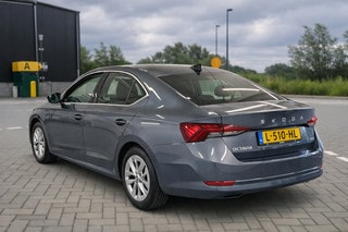 Thumbnail Mobil 4