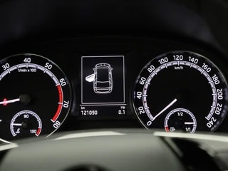Thumbnail Mobil 8