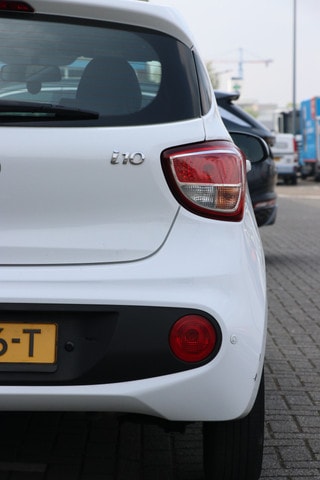 Thumbnail Mobil 9