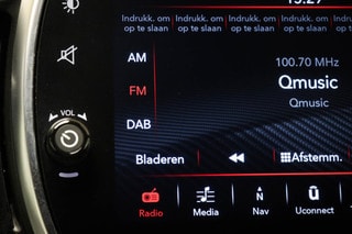 Thumbnail Mobil 8