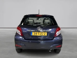Thumbnail Mobil 4