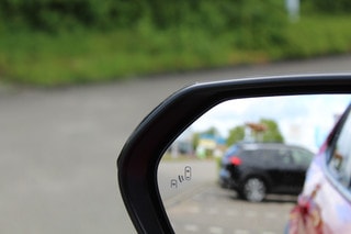 Thumbnail Mobil 4