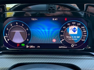 Thumbnail Mobil 8
