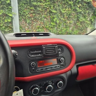 Thumbnail Mobil 6