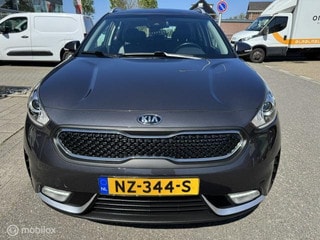 Thumbnail Mobil 8