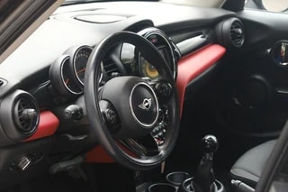 Thumbnail Mobil 8