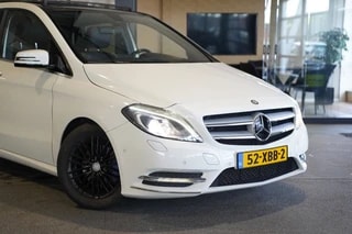 Thumbnail Mobil 8