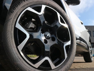 Thumbnail Mobil 4