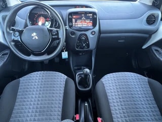 Thumbnail Mobil 4