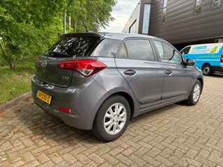 Thumbnail Mobil 4