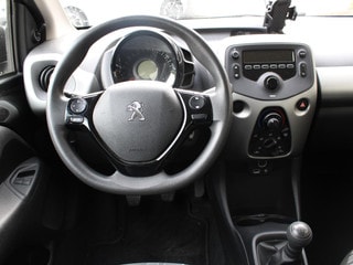 Thumbnail Mobil 4