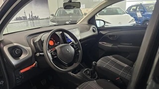 Thumbnail Mobil 10
