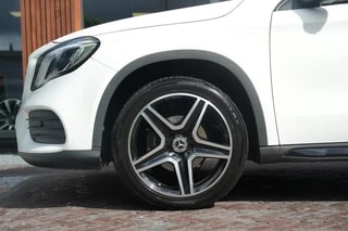Thumbnail Mobil 10