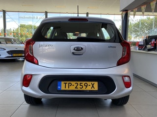 Thumbnail Mobil 8