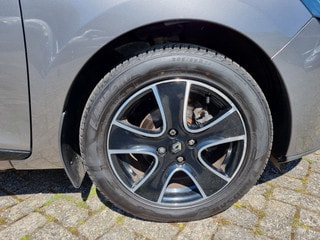 Thumbnail Mobil 6