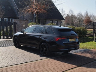 Thumbnail Mobil 8