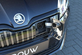 Thumbnail Mobil 10