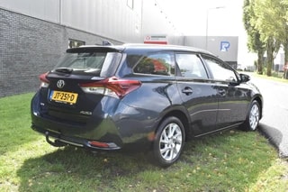 Thumbnail Mobil 4
