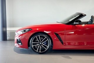 Thumbnail Mobil 4
