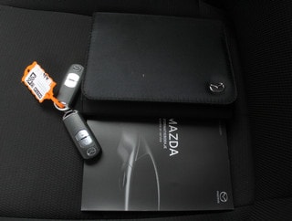 Thumbnail Mobil 10