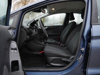 Thumbnail Mobil 5