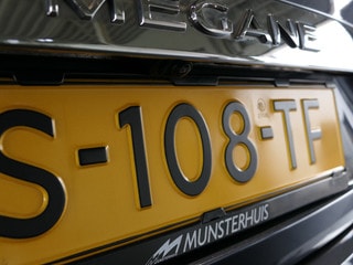 Thumbnail Mobil 6
