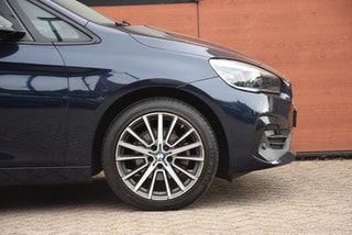 Thumbnail Mobil 10