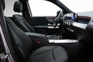 Thumbnail Mobil 9