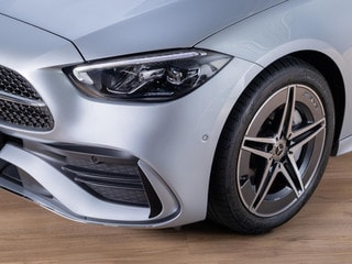 Thumbnail Mobil 6