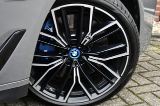 Thumbnail Mobil 9