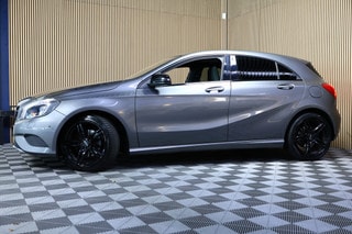 Thumbnail Mobil 6