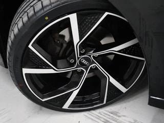 Thumbnail Mobil 8