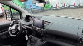 Thumbnail Mobil 7