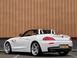Thumbnail Mobil 7