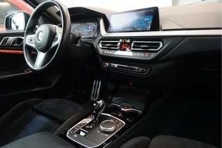 Thumbnail Mobil 10