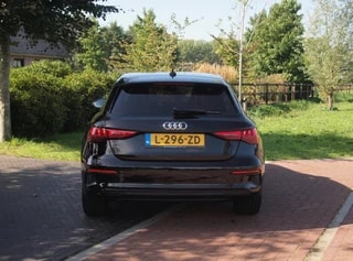 Thumbnail Mobil 9