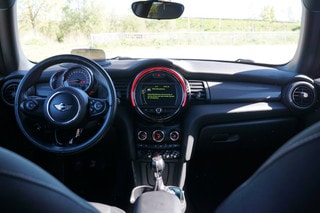 Thumbnail Mobil 9