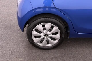 Thumbnail Mobil 7