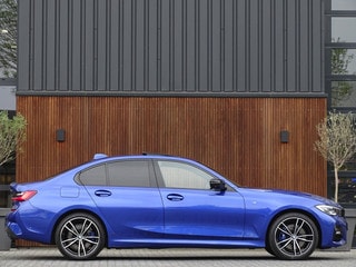 Thumbnail Mobil 3