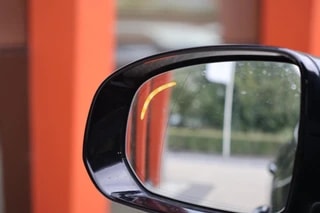Thumbnail Mobil 9