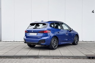 Thumbnail Mobil 4