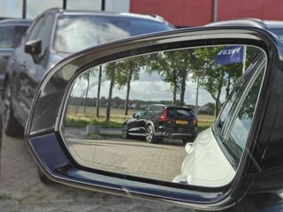 Thumbnail Mobil 7