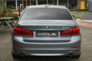 Thumbnail Mobil 8