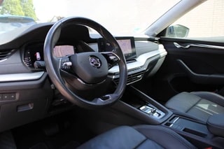 Thumbnail Mobil 4