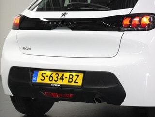 Thumbnail Mobil 6