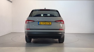 Thumbnail Mobil 10